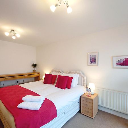 London Excel Stays - Three Bed Serviced Apartment Экстерьер фото