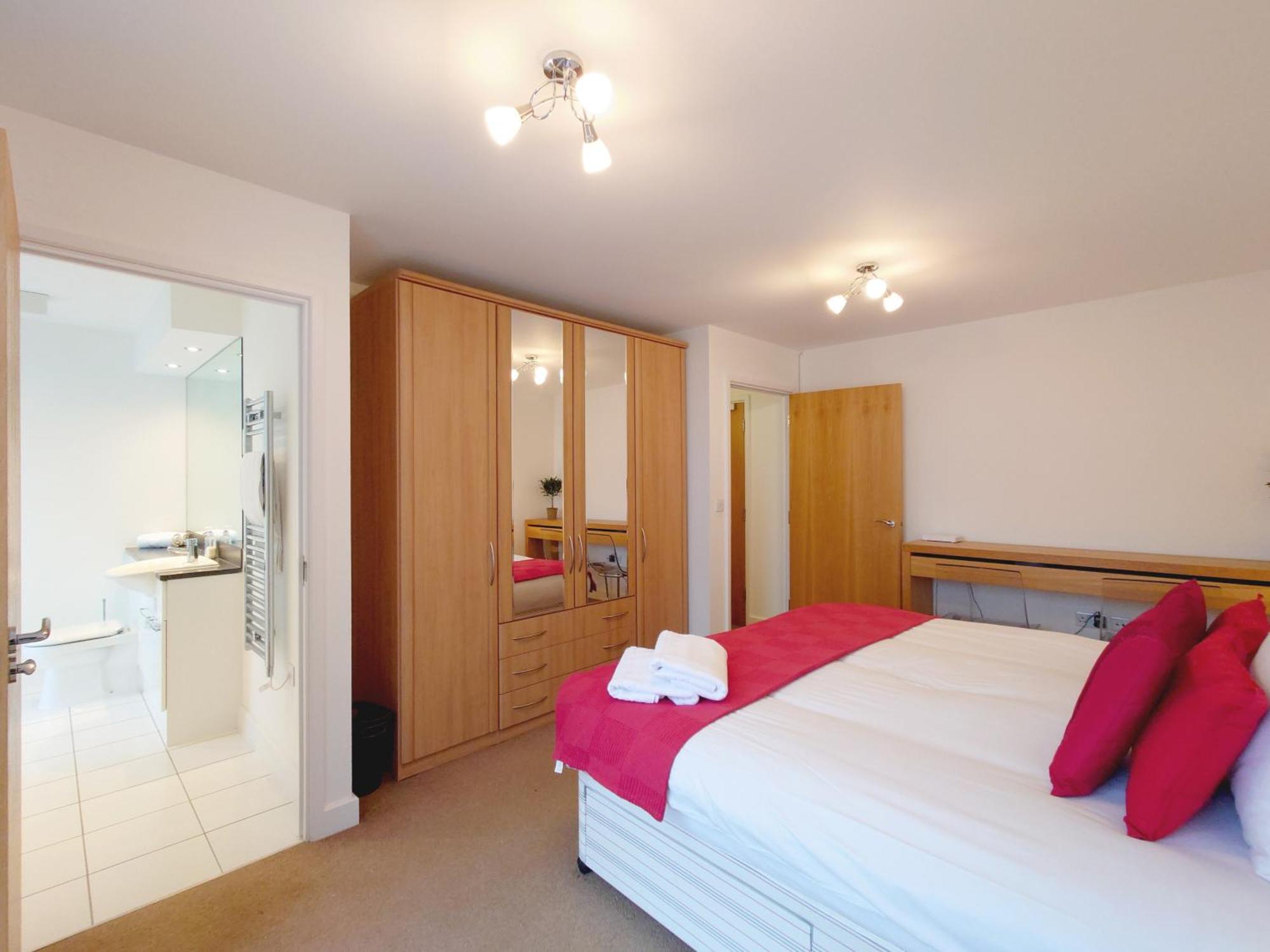London Excel Stays - Three Bed Serviced Apartment Экстерьер фото
