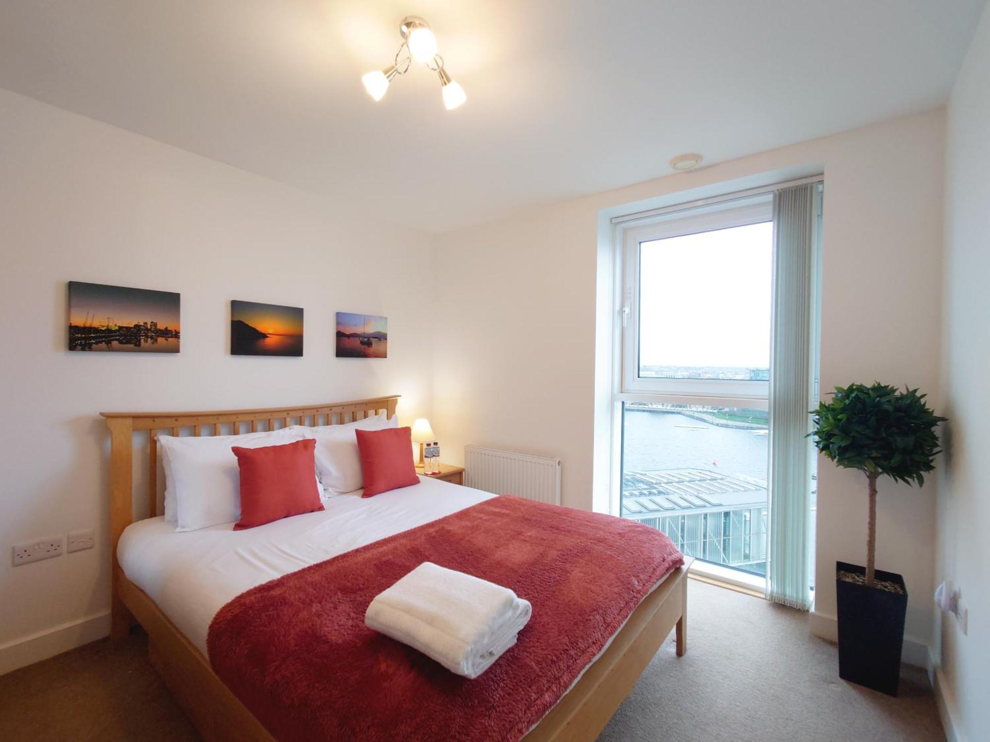 London Excel Stays - Three Bed Serviced Apartment Экстерьер фото