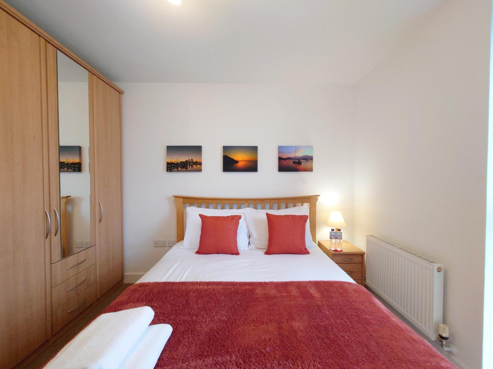 London Excel Stays - Three Bed Serviced Apartment Экстерьер фото