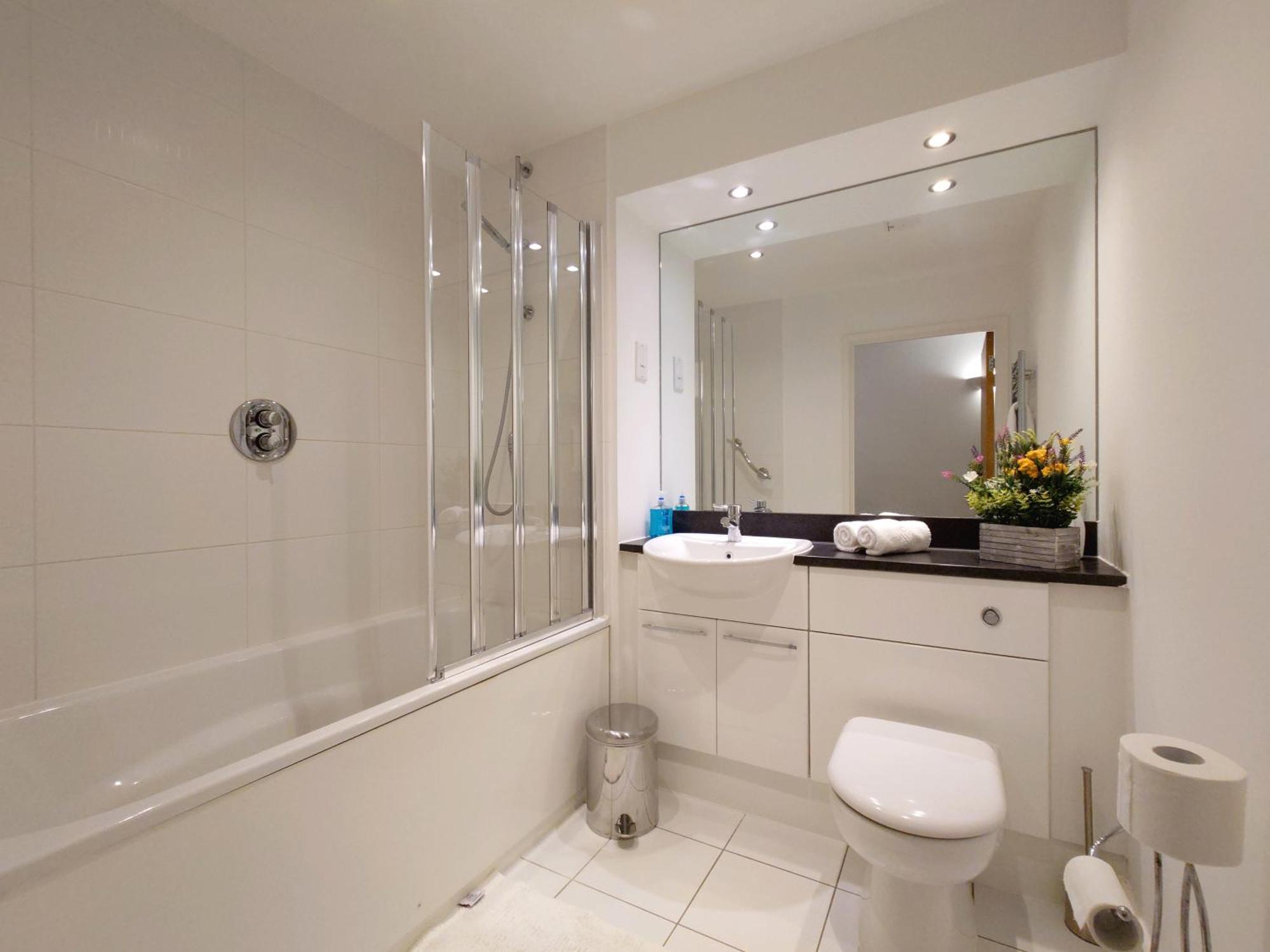 London Excel Stays - Three Bed Serviced Apartment Экстерьер фото